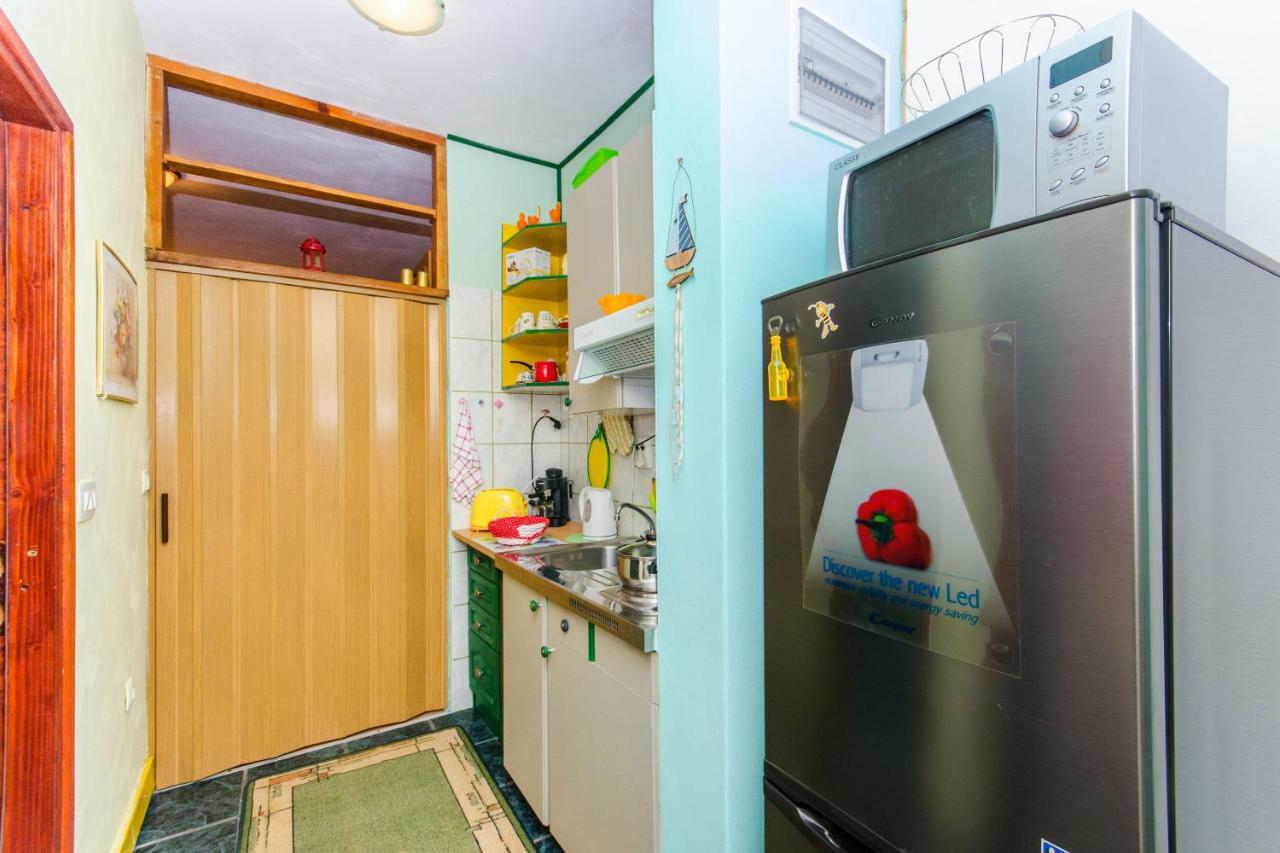 Apartment Slavka Račišće Bagian luar foto