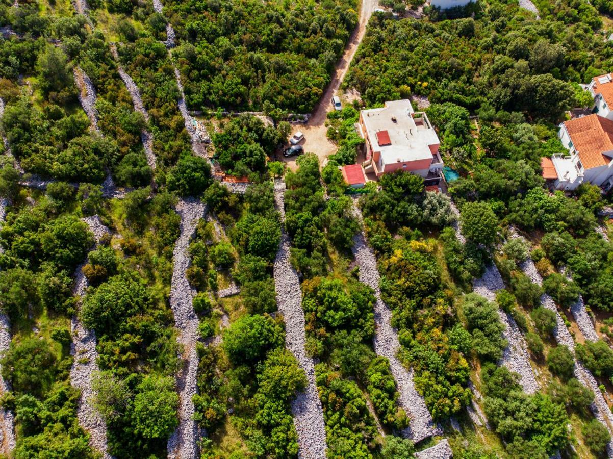 Apartment Slavka Račišće Bagian luar foto
